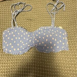 Hollister Blue Floral Women’s Bikini Top